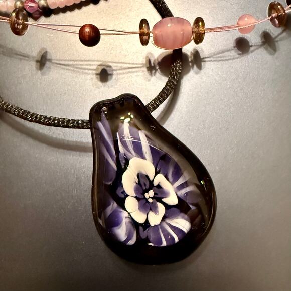 Bundle of Pink Pretty Floral Glass Necklaces - Picture 7 of 8